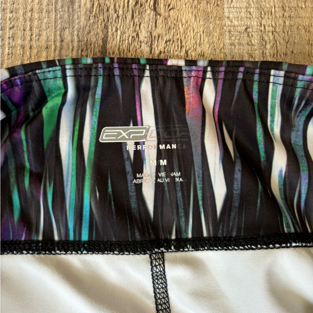 Exp Core Performance - Size M - Express - Cropped - image 3